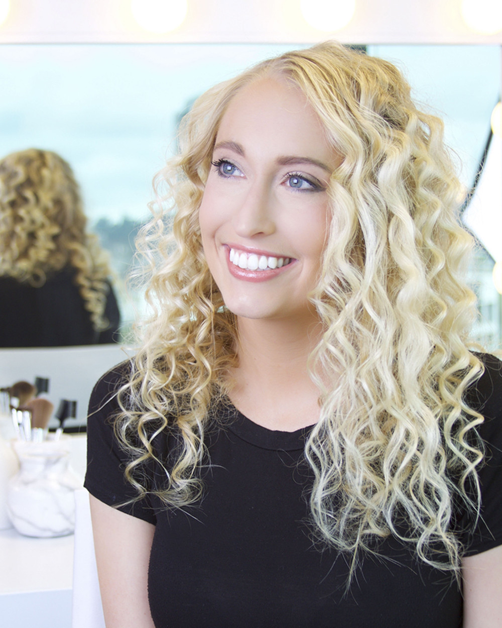 You Re 5 Steps Away From Shakira Inspired Voluminous Curls E Online Ca